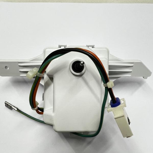 MOTOR EVAPORADOR REFRIGERADORA SKELETOR CON BASE Y ASPA SIRIUS MABE