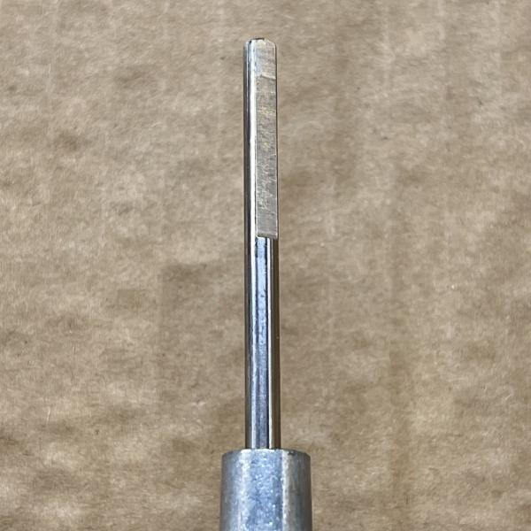 MOTOR CONDENSADOR REFRIGERADORA MASA GRUESA ESPIGA LARGA 110V GENERICO LG